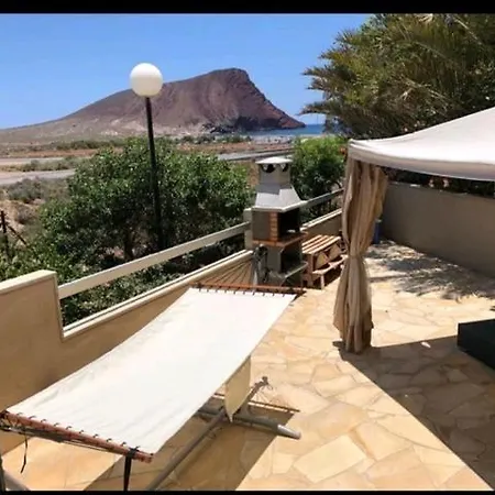 Medano Tejita Sunny Garden +bbq+parking+pool * Granadilla De Abona